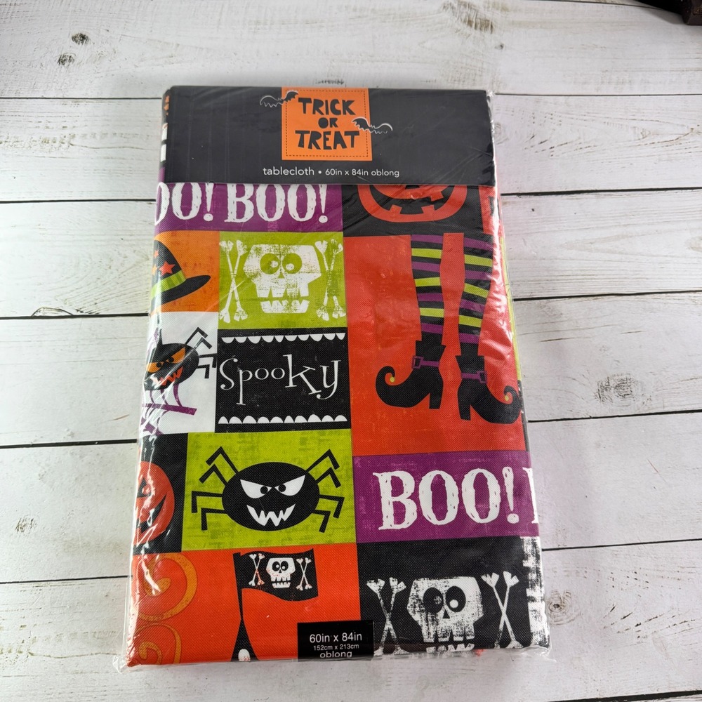 Elrene Halloween Trick or‎ Treat Patchwork Tablecloth 60x84 Flannelback PEVA